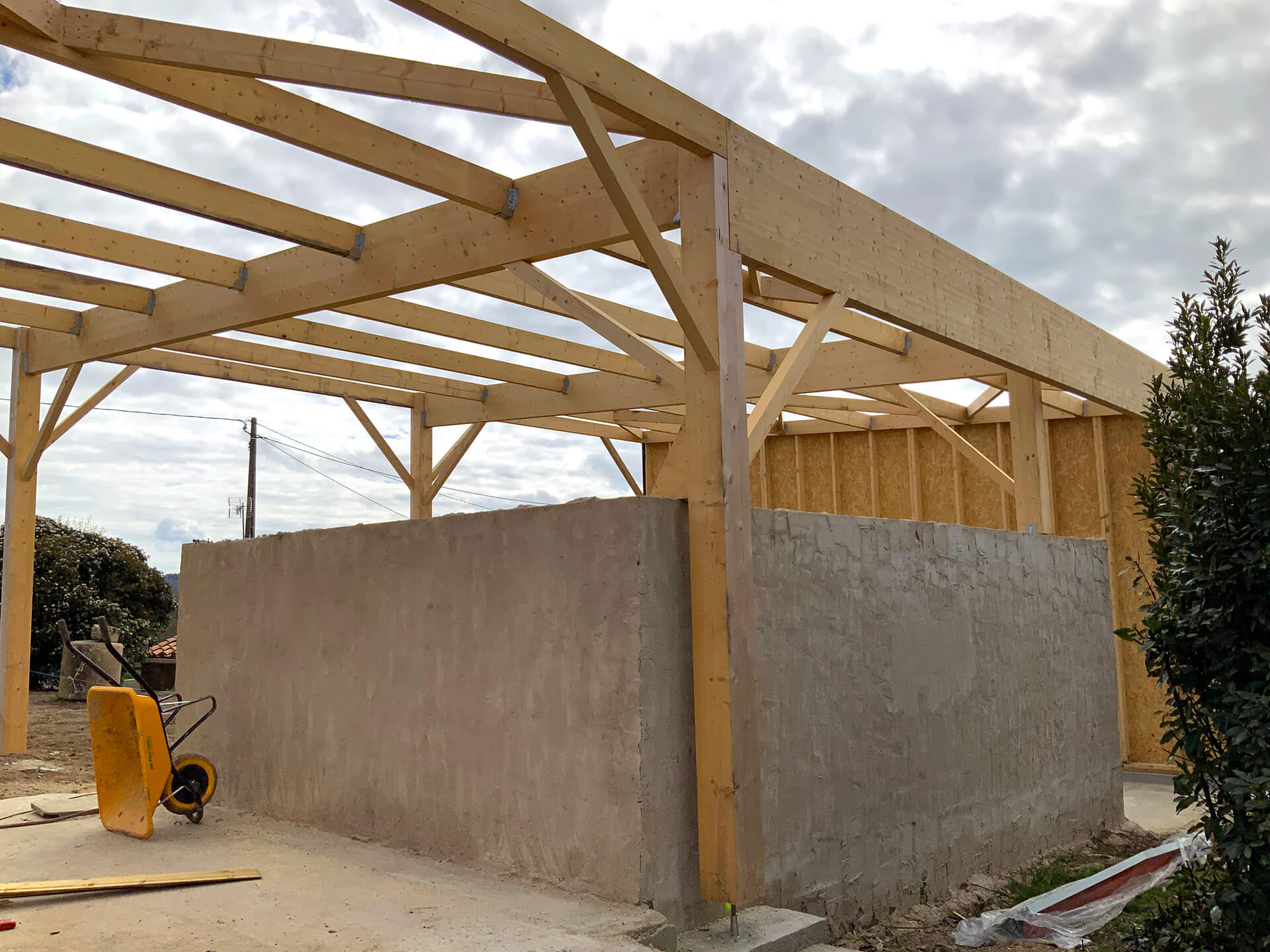 Construction extérieure à la maison en ossature bois aux Herbiers